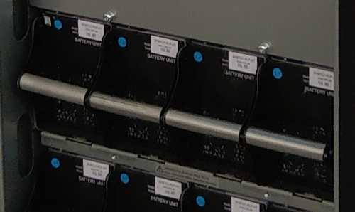 Artikelbild 2 des Artikels “SYBT4 Ersatzakku passend für APC Symmetra PX, APC Smart UPS VT, APC MGE Galaxy 3500 (Austauschartikel) “